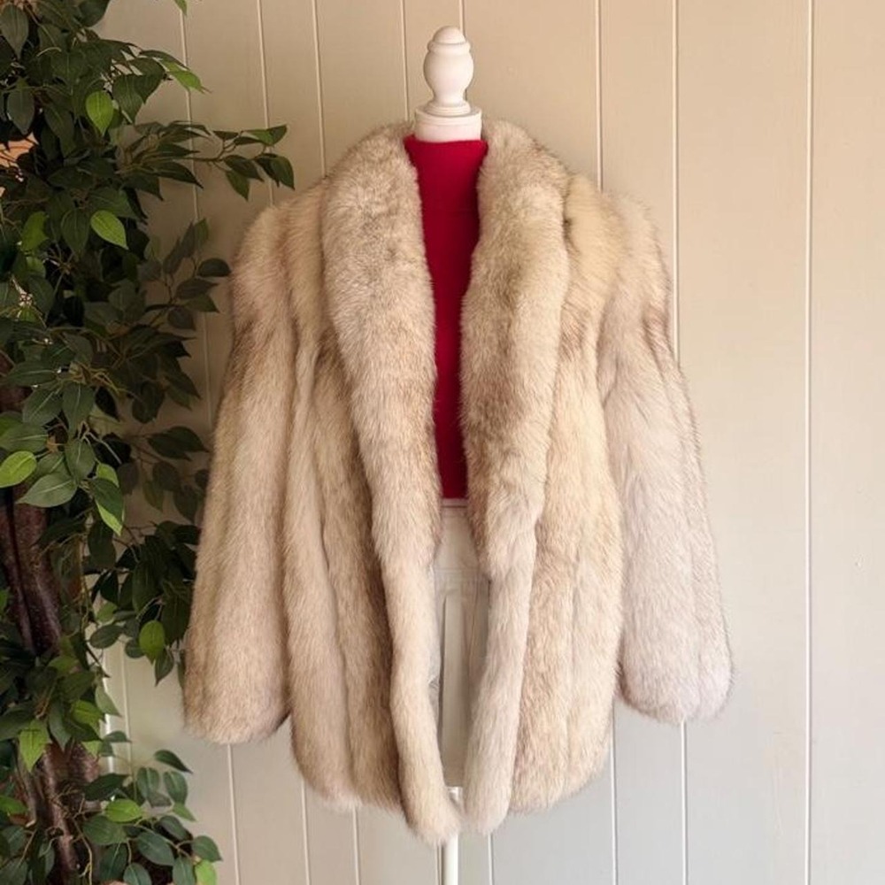 Saga Fox Vintage Cream/Gray Fur Luxury Coat Women's Old Money Jacket
